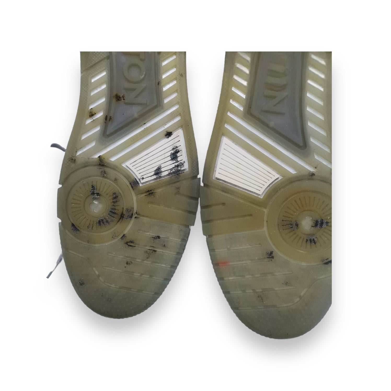 LV grey/white leather Monogram Trainer