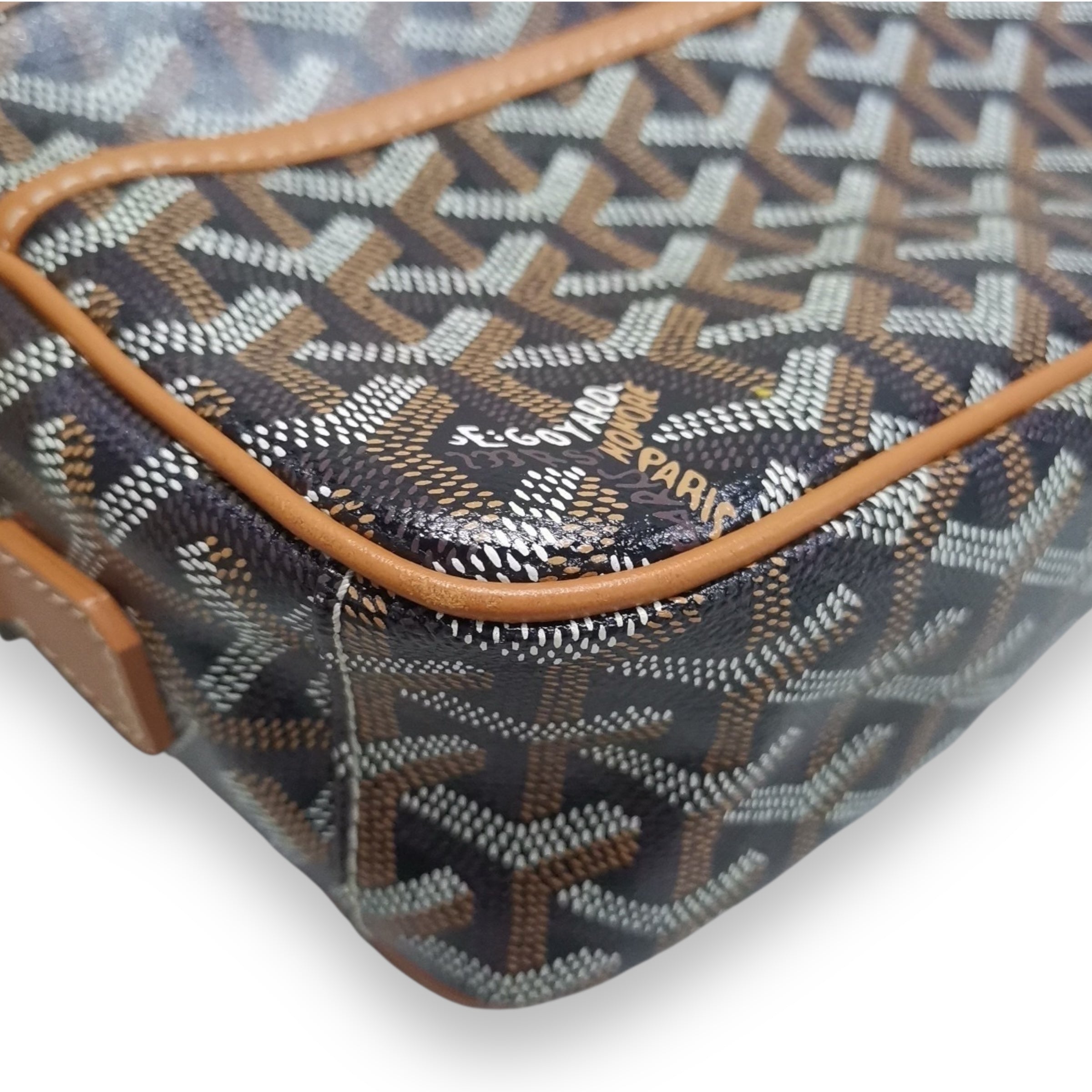 Goyard brown cap vert sidebag