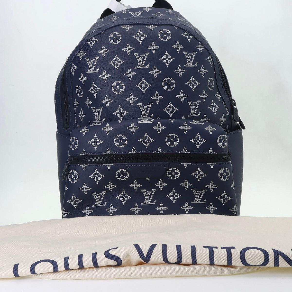Louis Vuitton Discovery Bagpack