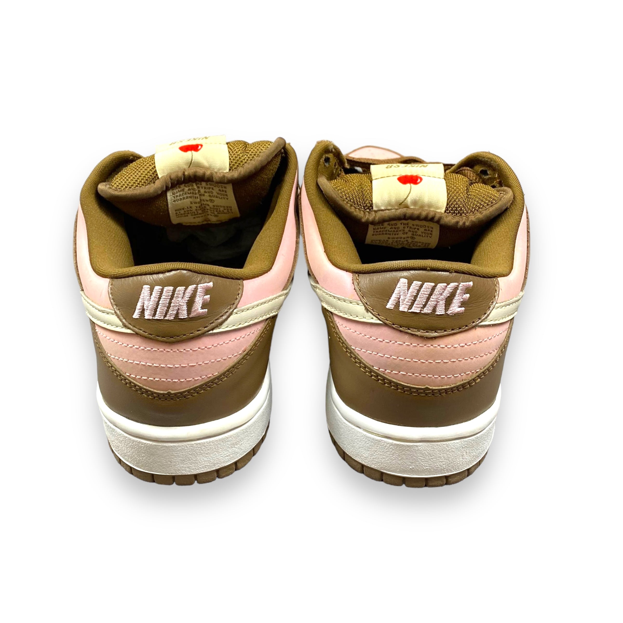 Nike SB Dunk Low Stussy Cherry