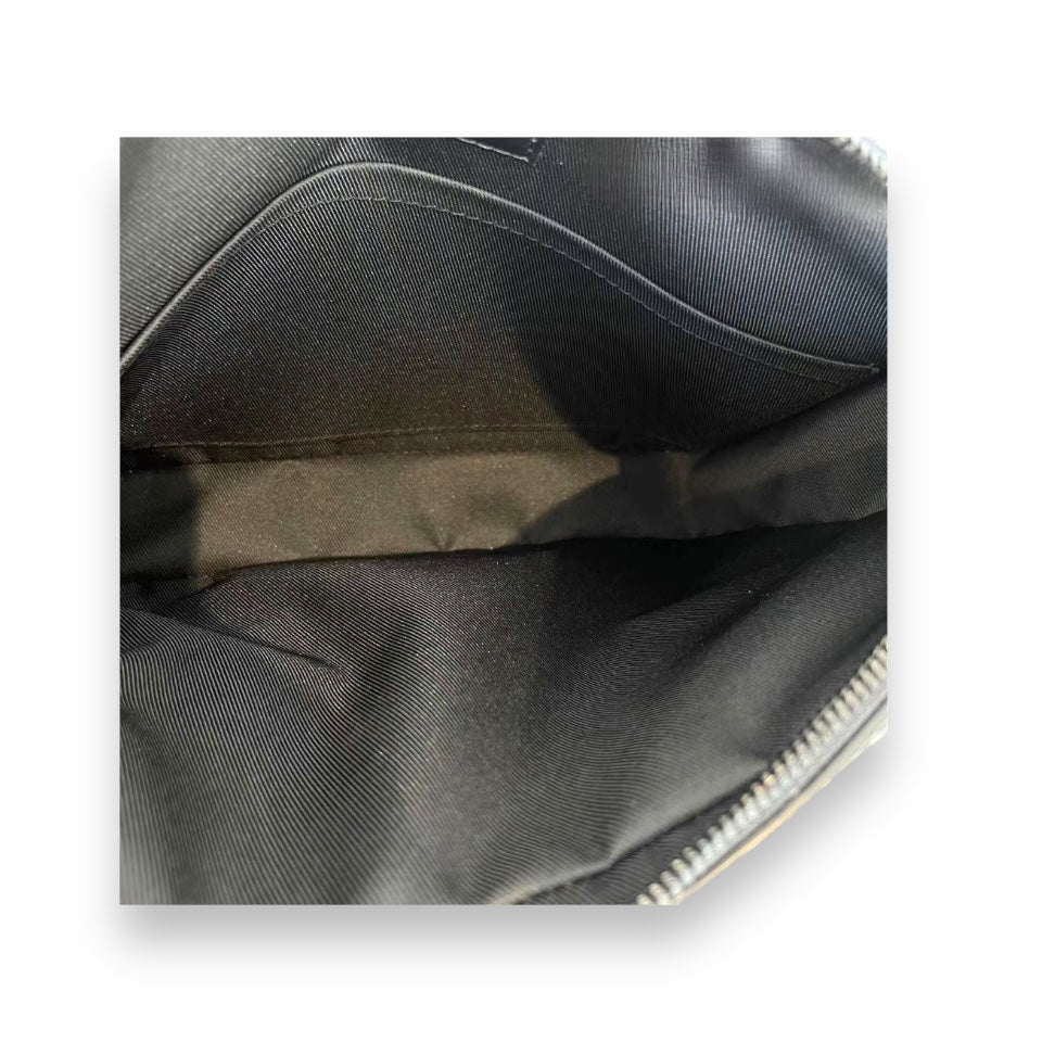 Louis Vuitton Duo Messenger Black