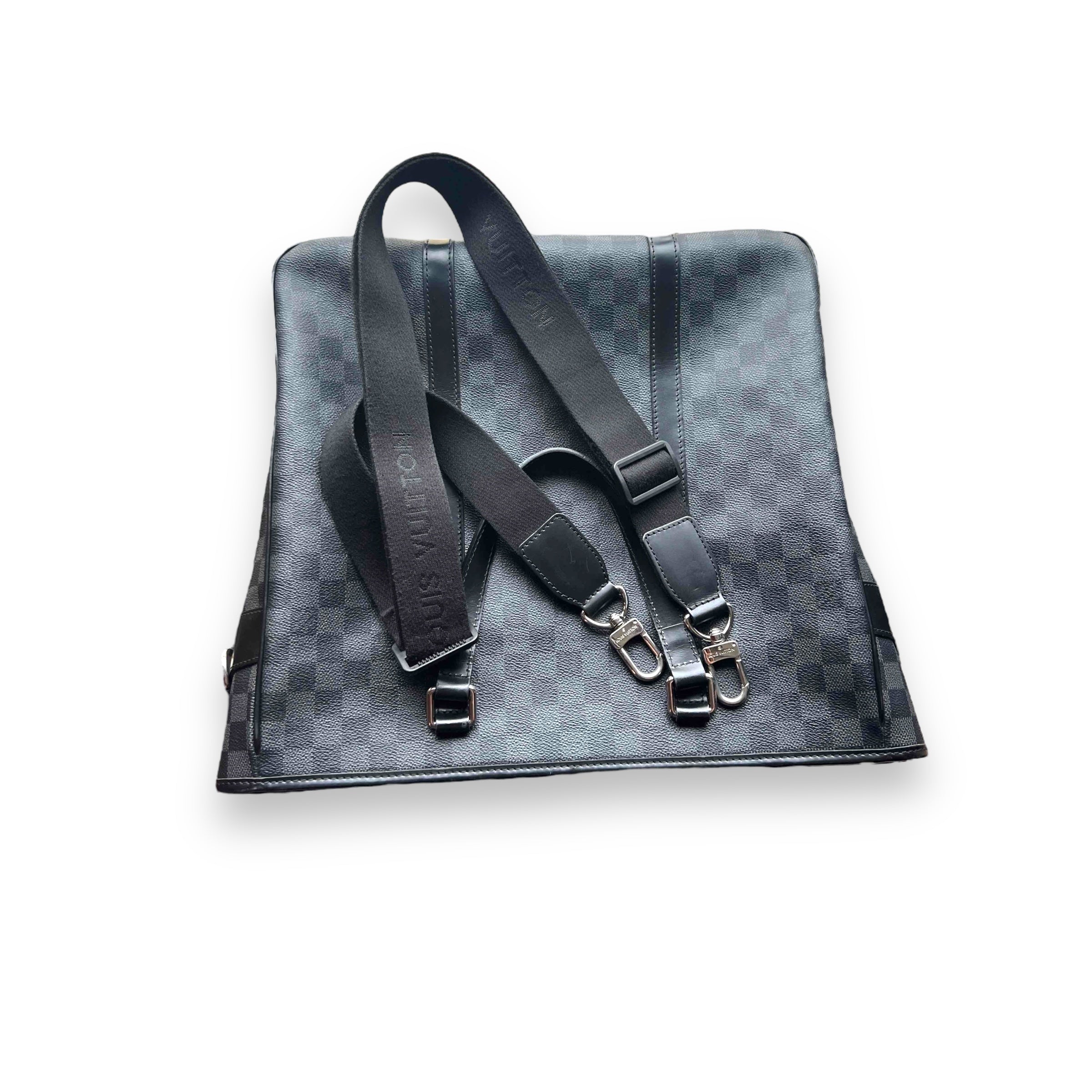 LOUIS VUITTON DAMIER GRAPHITE TADAO