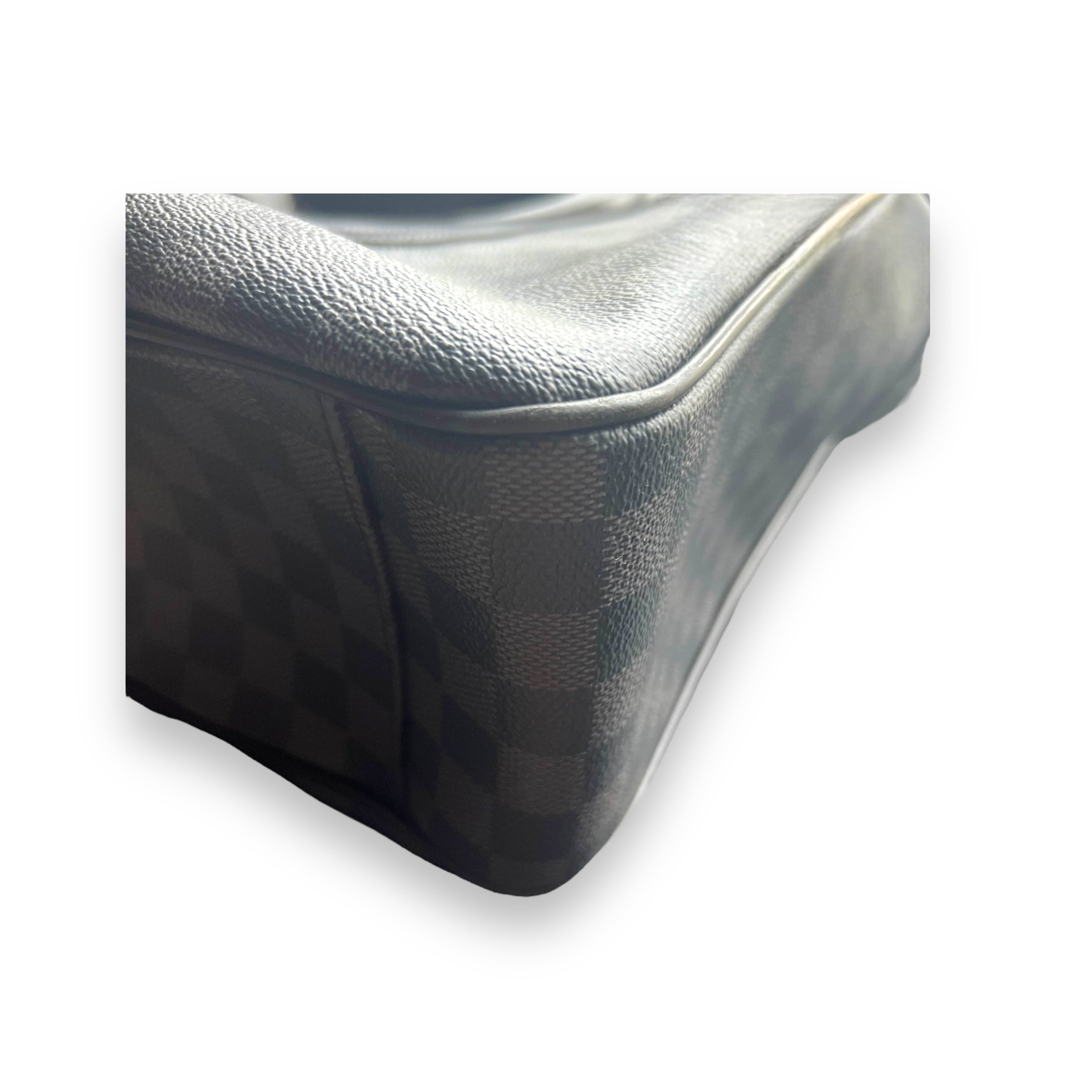 LOUIS VUITTON DAMIER GRAPHITE TADAO
