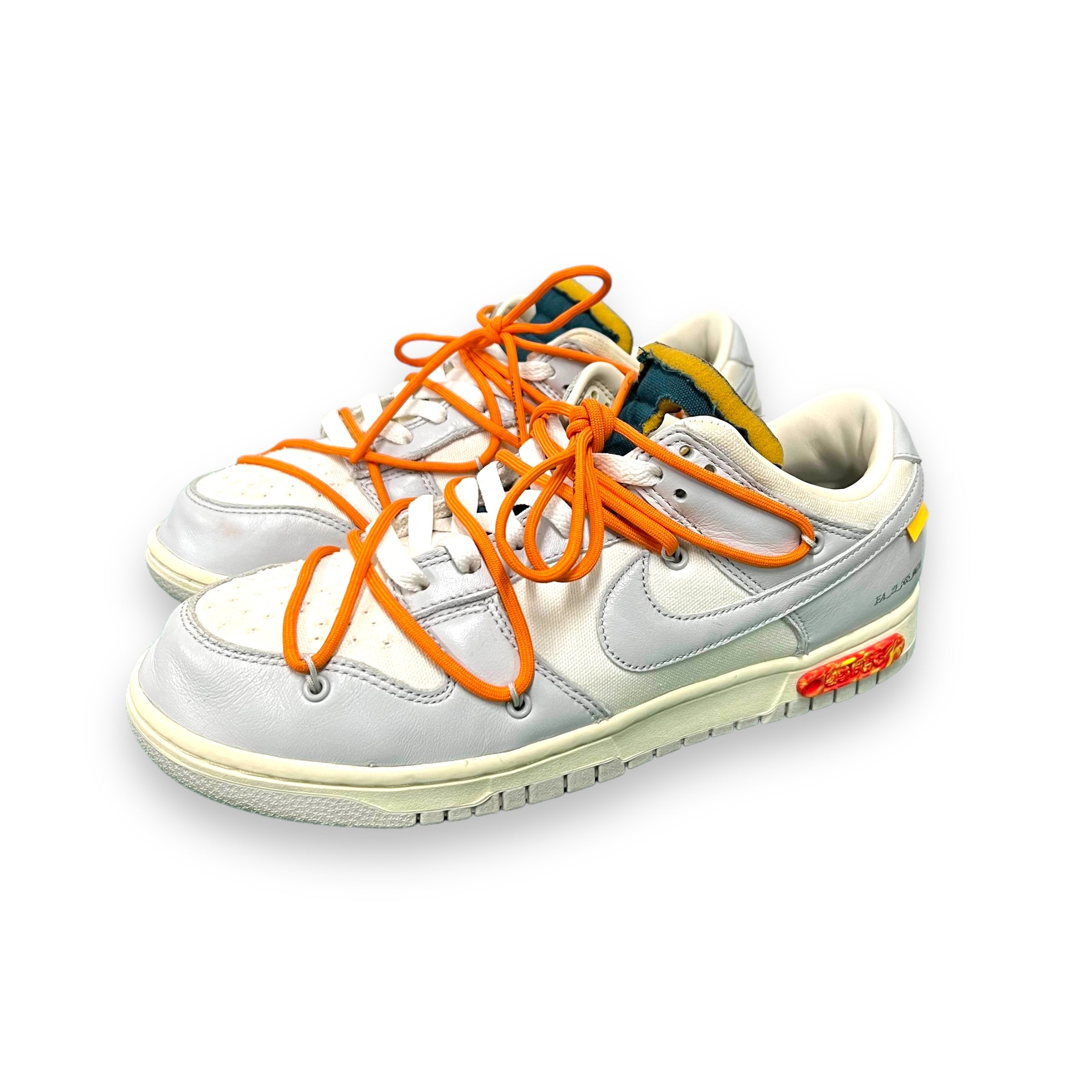 OFF WHITE DUNK LOT 44