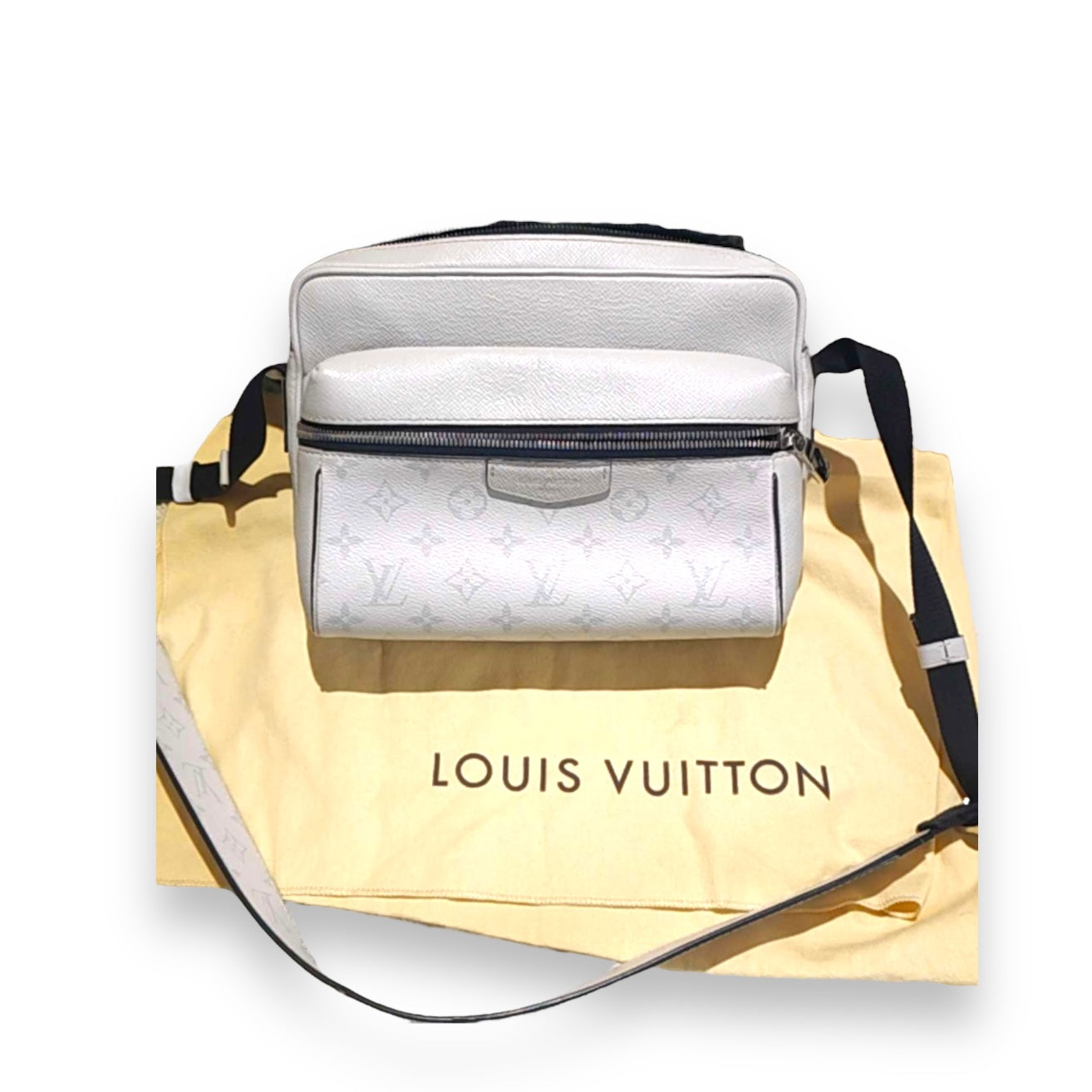 Louis Vuitton Outdoor Messenger White