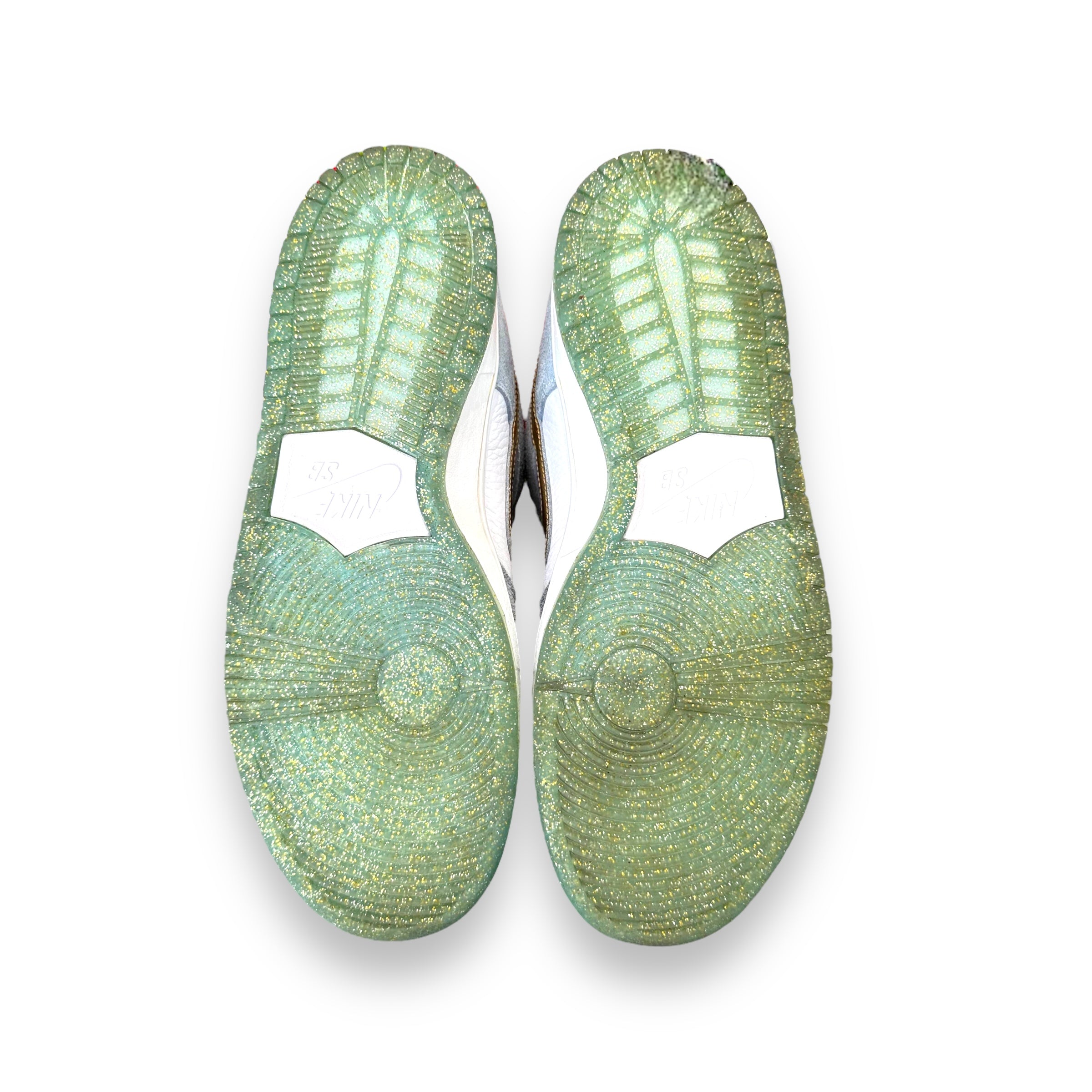 Sean Cliver x Nike SB Dunk Low Pro QS "Holiday Special"