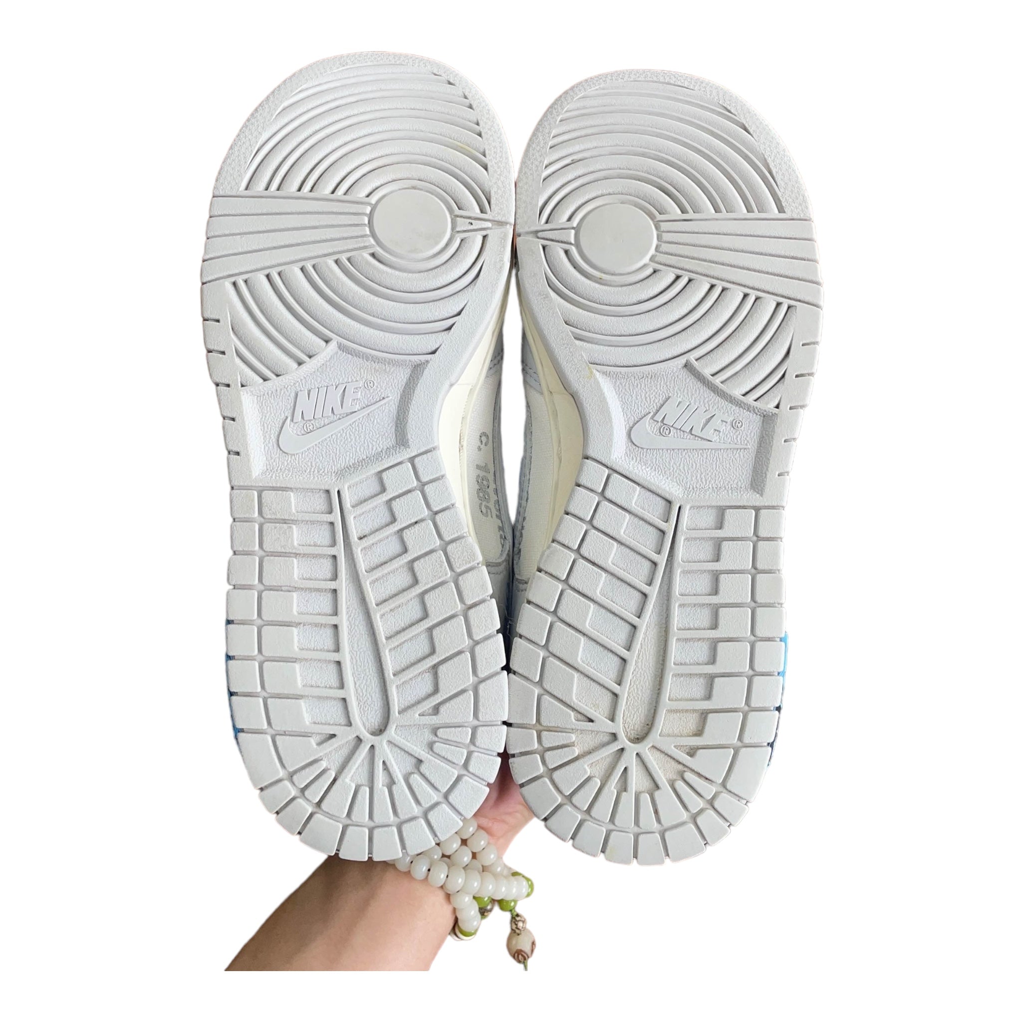 OFF WHITE DUNK LOT 48