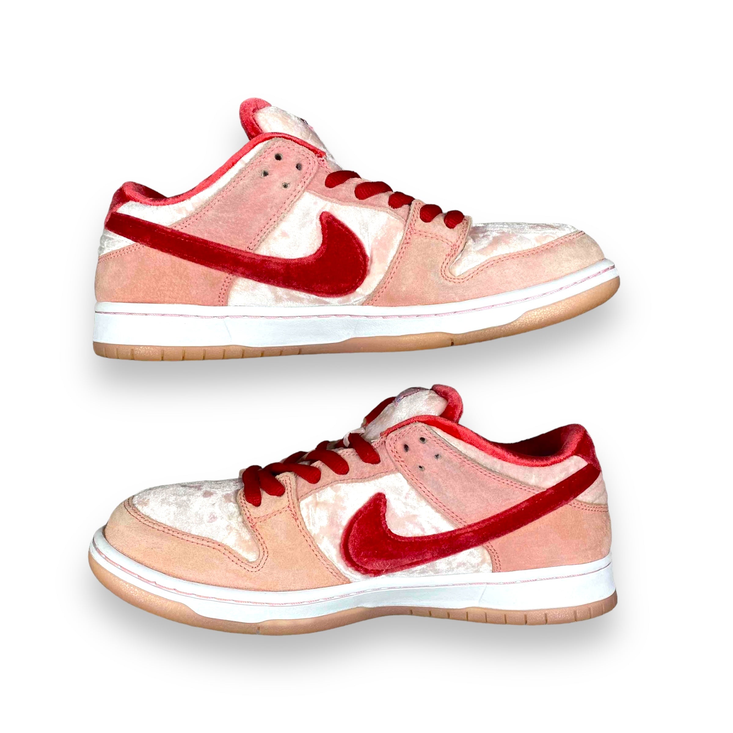 Nike SB Dunk Low StrangeLove