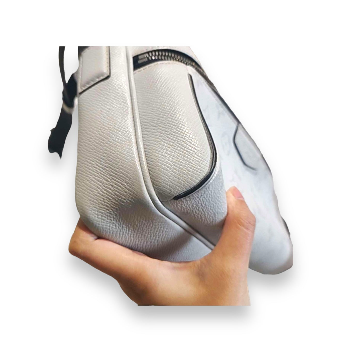 Louis Vuitton Outdoor Messenger White