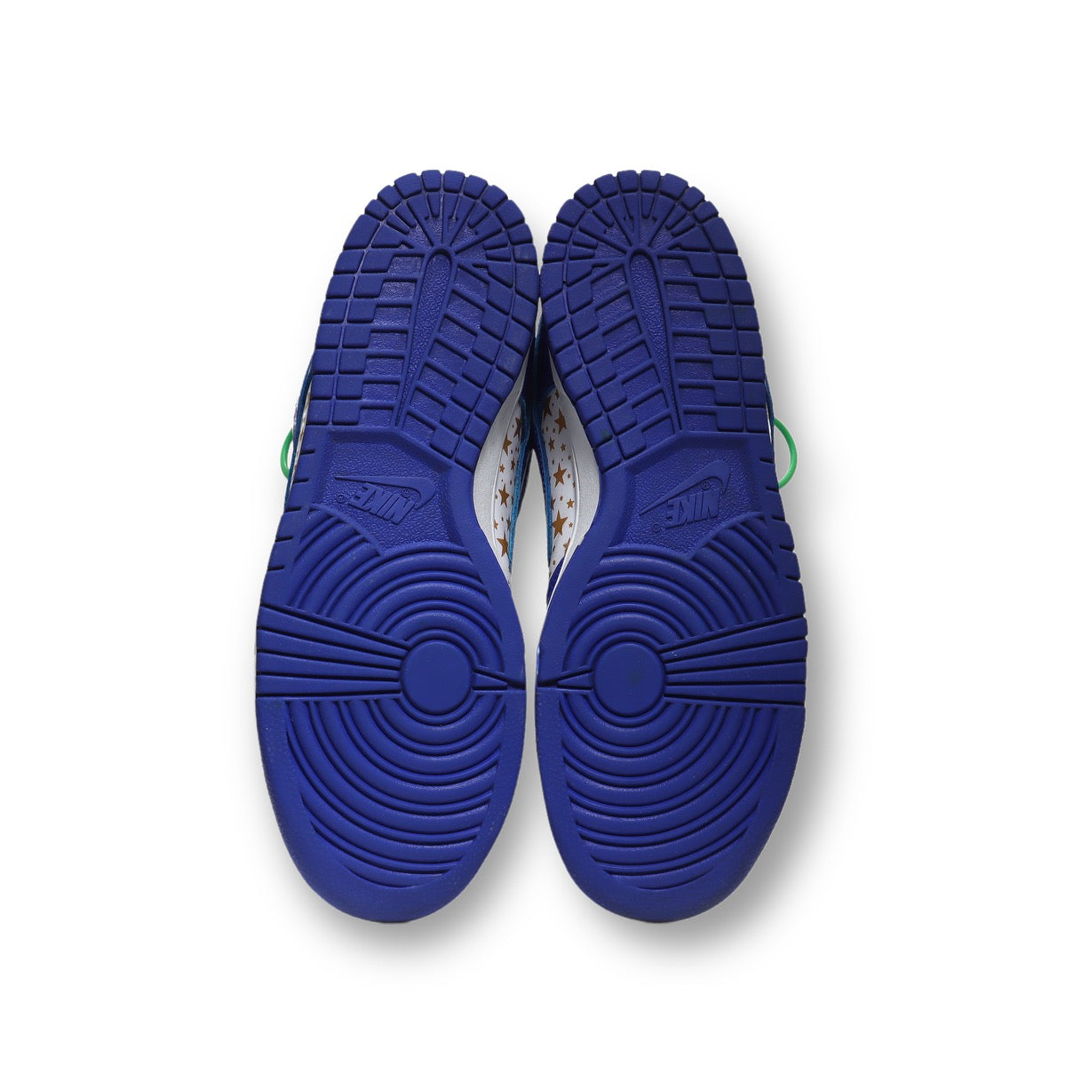 Supreme x Nike SB Dunk Low "Hyper Royal"